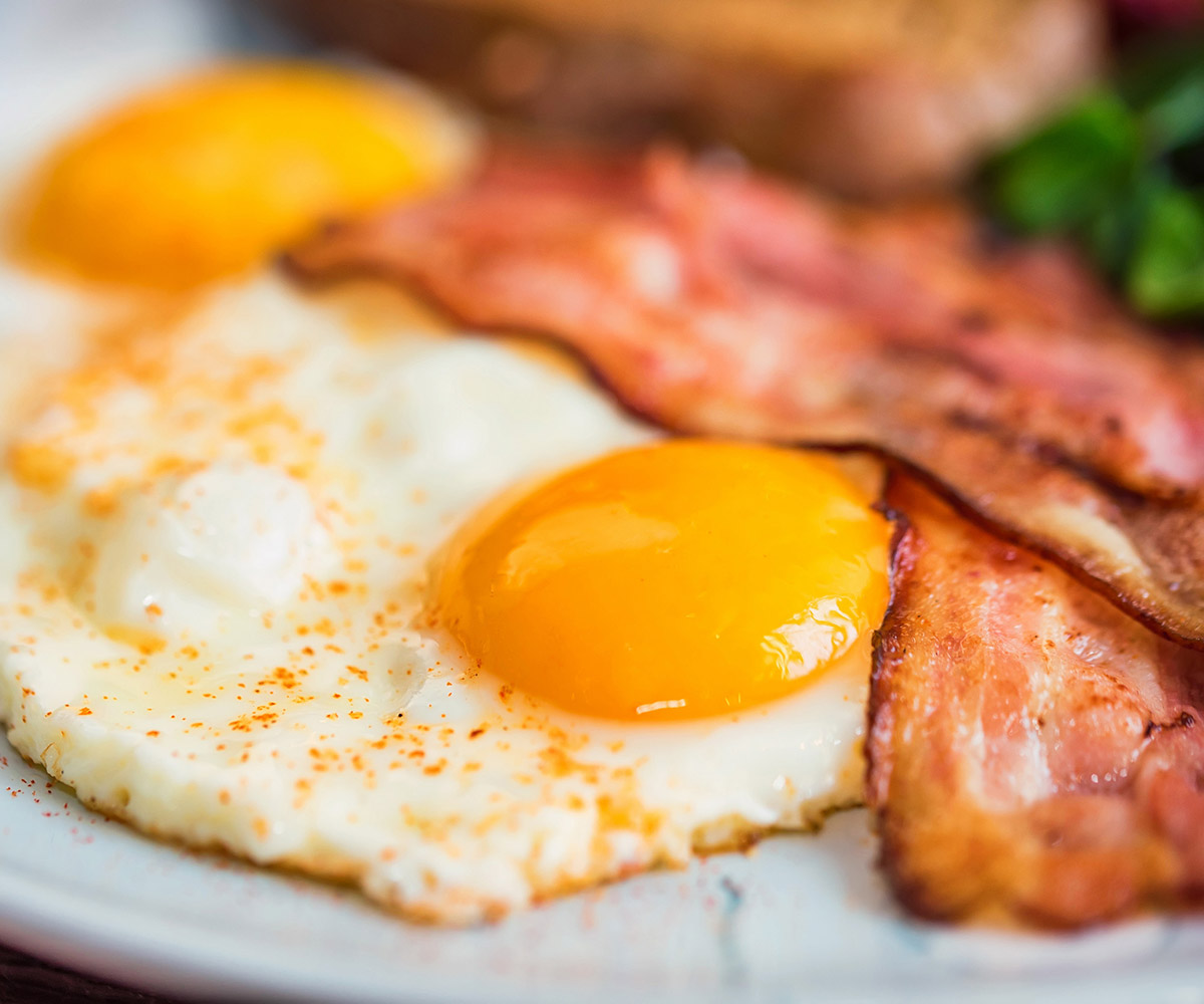 Bacon & Eggs - Fluffy's Cafe & Brunch Budapest