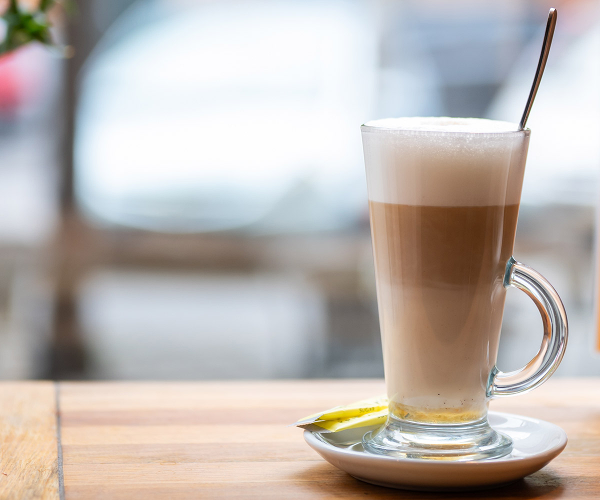 Latte macchiato - Fluffy's Cafe & Brunch Budapest